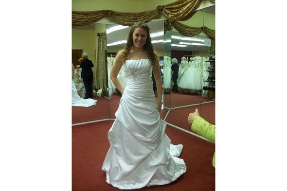 Maggie Sottero Carrie vs Dallas Marie :  wedding maggie sottero train buying online pick up 1 destination My Dress