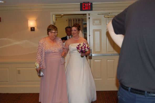Tell me that walking down the aisle isn't as scary as I'm thinking! : wedding 14995 643993105808 31713425 36668798 1087200 N