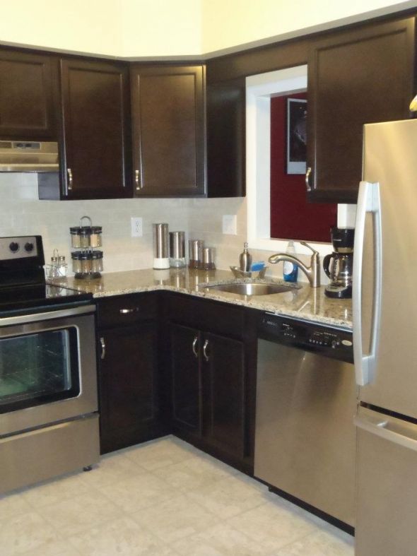 what color is your kitchen? :  wedding 319232 845287310608 31713425 39904331 1983946033 N