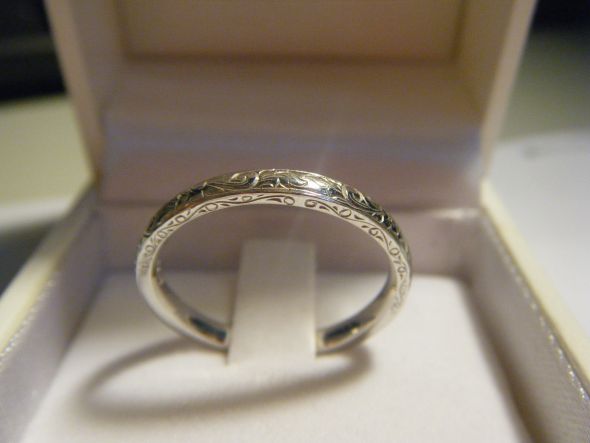 My wedding band arrived!!! :  wedding wedding ring engraved band antique style band DSCF2474