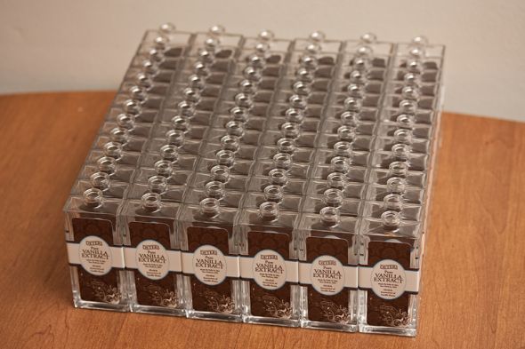 Vanilla Extract Favors :  wedding IMG 6276