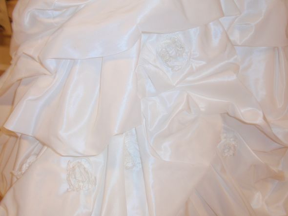 Calling All: Maggie Sottero Lavina Royale or Sabelle brides! :  wedding P1282514