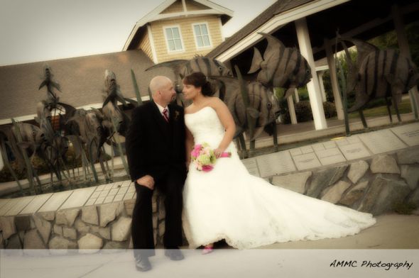 Can't wait..... pro pics TEASE :  wedding Jesskevinweddblog003