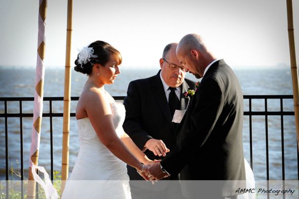 Can't wait..... pro pics TEASE :  wedding Jesskevinweddblog012