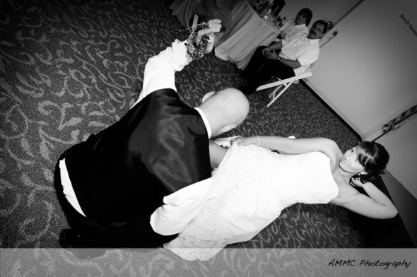 Can't wait..... pro pics TEASE :  wedding Jesskevinweddblog017