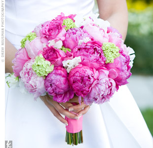 Any other pink and green brides?!?! : wedding Large ImageCA3HYWSD
