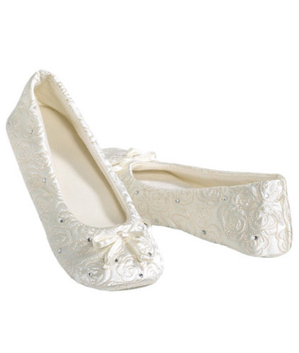 show me your flat or low-heel shoes :  wedding shoes flats kitten heel Isotoners
