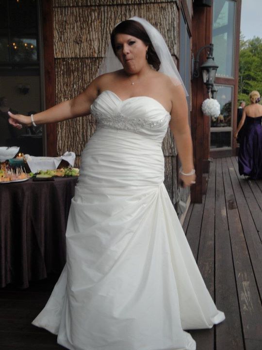 Plus size in something OTHER than an A-line... : wedding plus size dress style not a line 320708 2436879724350 1322446407 2808553 1239653350 N