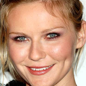 Spinoff---Who do you think I look like? :) :  wedding People Kirsten Dunst 2416025 1368