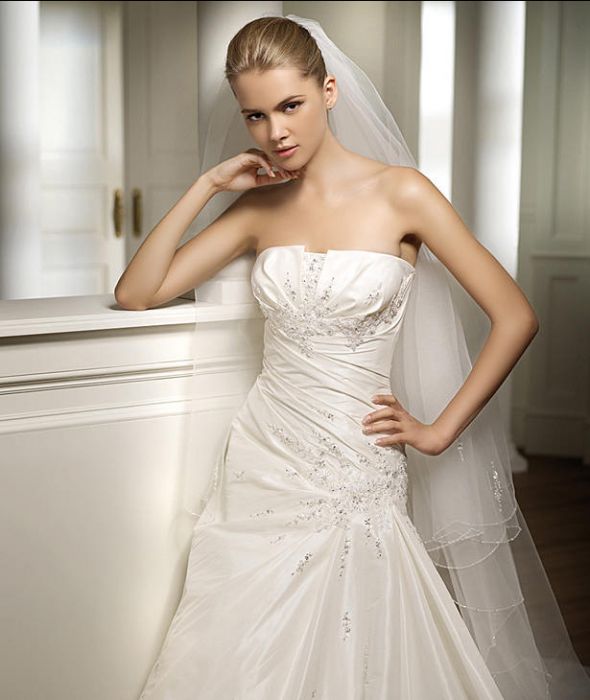 Pronovias Reyes Size 4 With Tags : wedding pronovias reyes wedding gown size 4 2 6 silk taffeta new with tags sparkles size 0 size 2 size 4 Pronovias2009 Reyes3