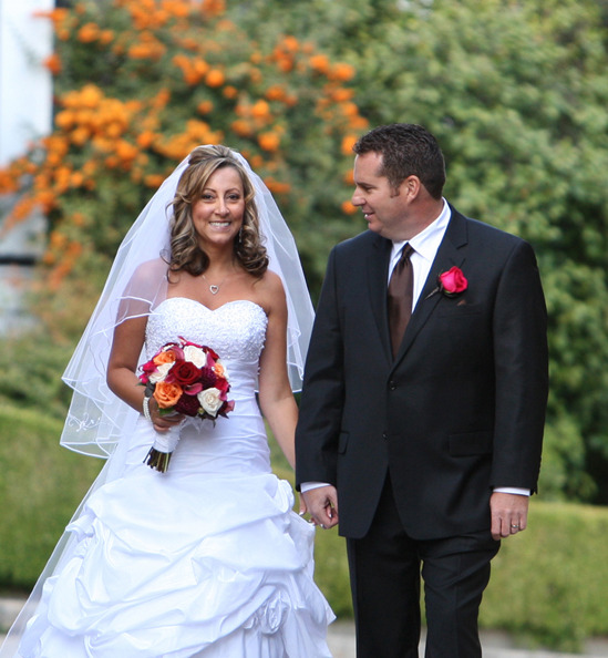 How can anyone pick just ONE??? Post your favorite wedding photos! :  wedding TNL 0631smaller