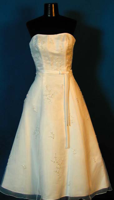 Show me your wedding dresses that are UNDER $500 =) :  wedding 1947full