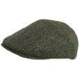 A non-alcohol/golf related groomsmen gift? :  wedding Tweedhat1