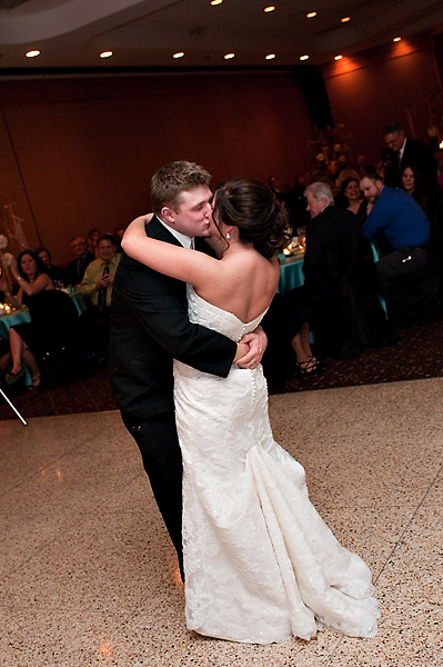Show me your bustle!!! :  wedding bustle dress alterations 379