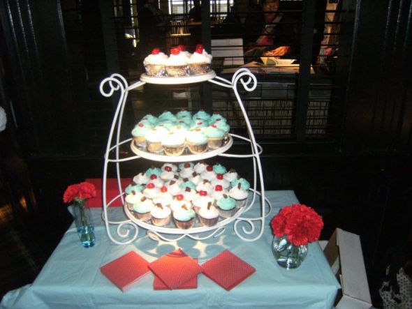 Where's everyone getting their cupcake stands? :  wedding cupcake tower fancy Bs9