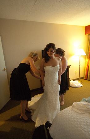 I'm a Mrs! Professional pics (and lots of them)! : wedding Dress5
