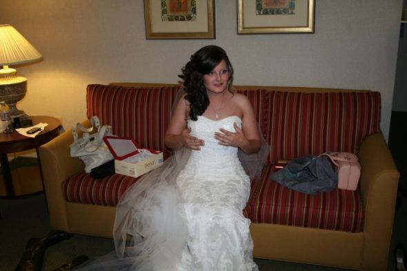 Could you sit in your mermaid dress? :  wedding Dresssit