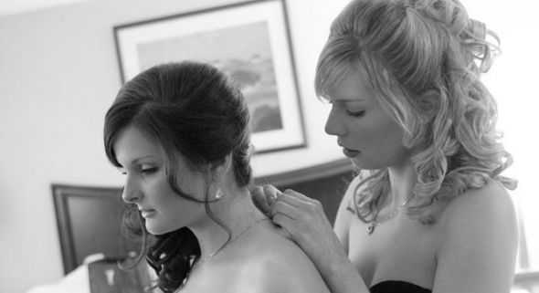 I'm a Mrs! Professional pics (and lots of them)! : wedding Necklace2