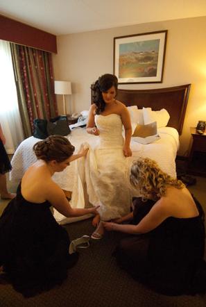 I'm a Mrs! Professional pics (and lots of them)! : wedding Shoeson