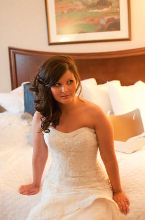 I'm a Mrs! Professional pics (and lots of them)! : wedding Sidelook