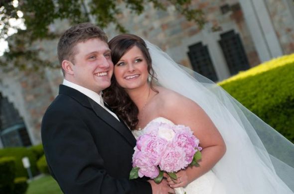 I'm a Mrs! Professional pics (and lots of them)! : wedding Us6