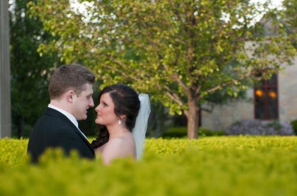 I'm a Mrs! Professional pics (and lots of them)! : wedding Us9