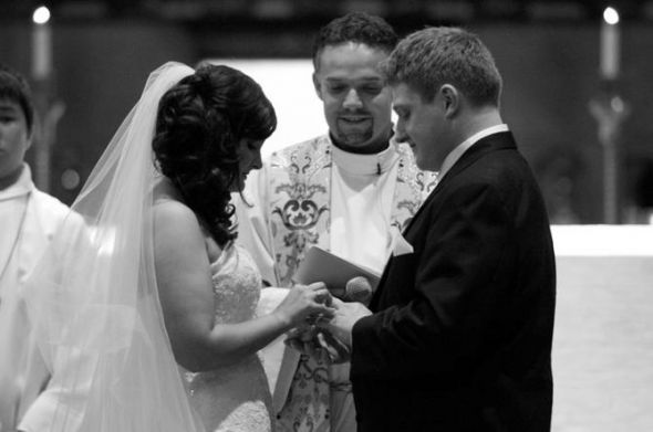 I'm a Mrs! Professional pics (and lots of them)! : wedding Vows4