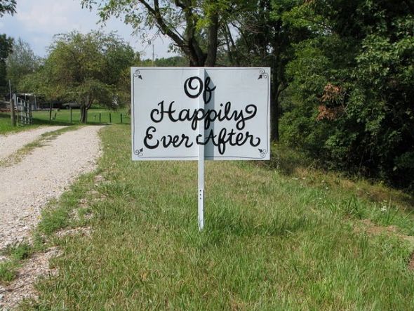Our adorable poetic driveway signs! :  wedding IMG 6268 1