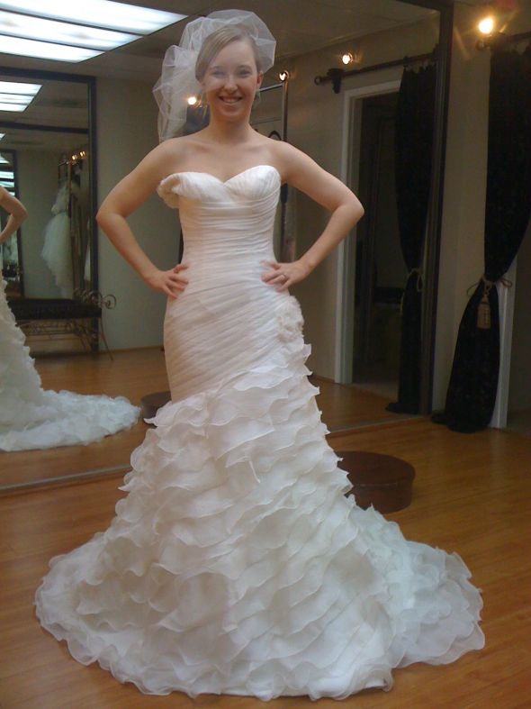 Beautiful Pronovias Fauna Size 4 NWT wedding dress pronovias fauna ruffles 
