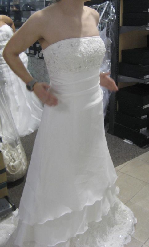 halter strap, yes or no? :  wedding halter strapless halter strap alterations Mystraplessdress1 Misstandem