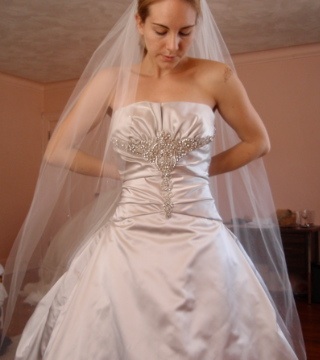 Fair Skin Ladies...show your dresses! : wedding Mu Dress 2