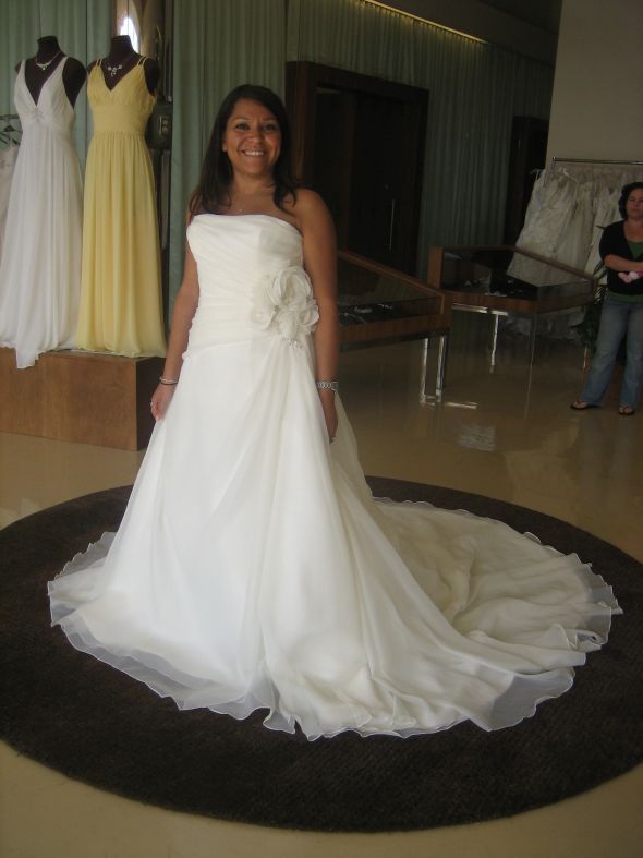 Enzoani Brides? Anyone? :  wedding enzoani dress bombay IMG 4945
