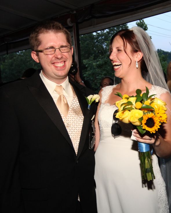 Married bees...post your favorite candid from your wedding :  wedding 473924 0281 Cropped