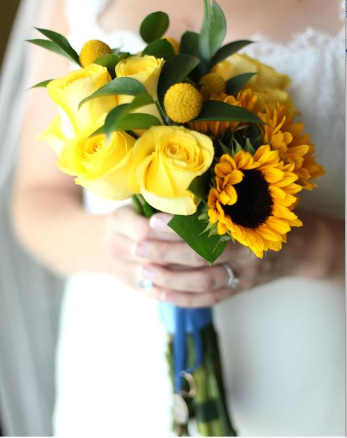 My DIY Sunflower Bouquet wedding sunflowers billy buttons diy gold yellow 