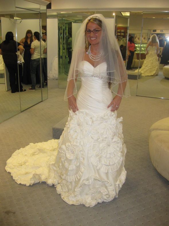 Alfred Angelo Brides? I wanna see! :  wedding dress alfred angelo IMG 8335