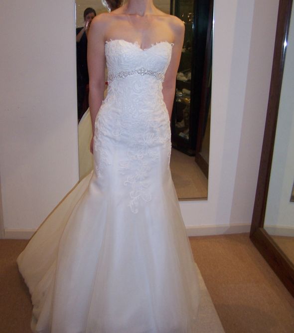 Can you show me your lace dresses? Pretty Please! :  wedding pronovias 100 2052 2