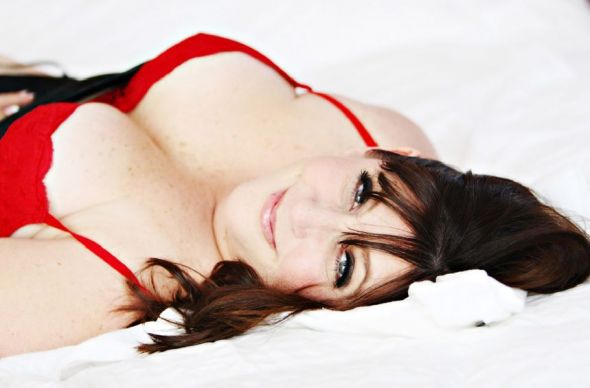 POST your boudoir inspiration pics :  wedding boudoir 1