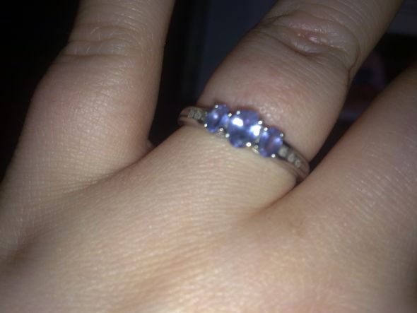 Dainty engagement rings anyone? :  wedding Head On Ring