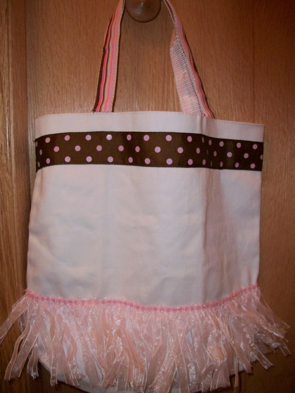 canvas tote bags for the bridesmaids and children in our wedding :  wedding 101 0160