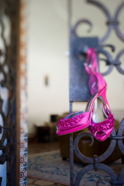 Colored shoes with wedding gown? : wedding ES167 427x640