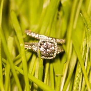 Girls w/ Halo Rings: Show me your wedding bands!! :  wedding ES323 640x427 313x316