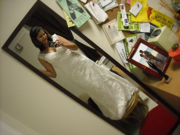 Can you show me your lace dresses? Pretty Please! :  wedding pronovias DSCN4375