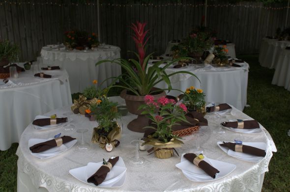 Can I see your centerpiece (or inspiration)? Pretty please :  wedding DSC 4622