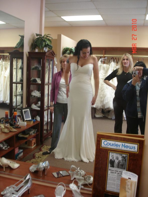 Let me see your dresses!! I'm sick of seeing them on models!! :  wedding Praga17