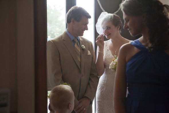 7.9.11 'rustic chic' recap! photo heavy!! :  wedding recap blue yellow july wedding country  MG 8383 R