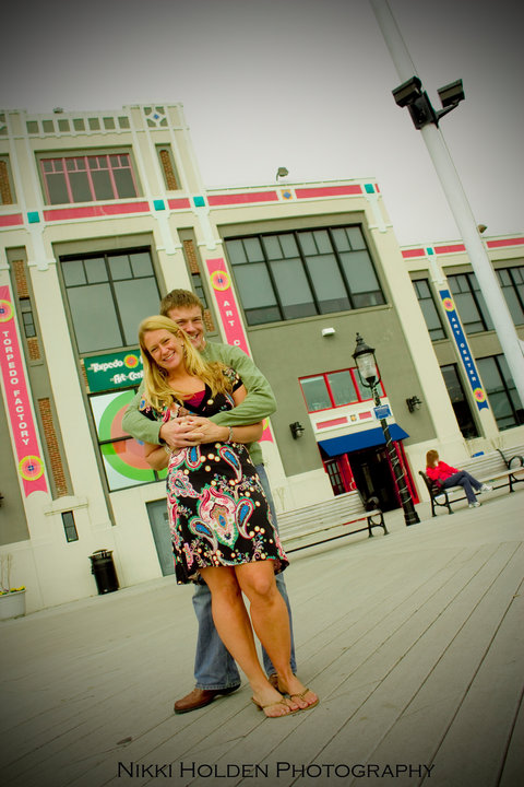 Show me what you wore for your engagement pics! :  wedding Carlakarl9