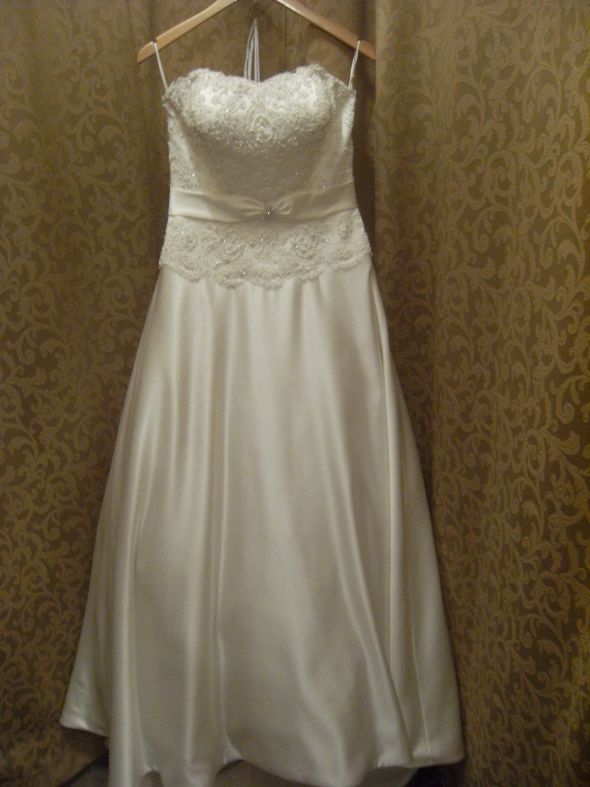 bought my dress last night *lots of pics* :  wedding wedding dress wedding gown 053