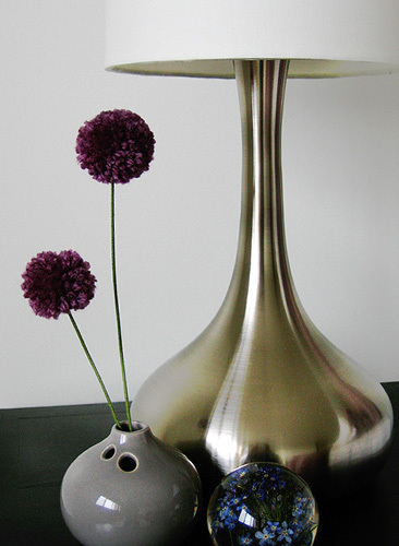I'm in love with Dahlias. Anyone else using them? : wedding Pom Pom Vase