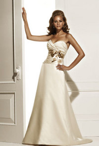 Three dress bride. . .and counting :  wedding dresses three compulsive shopping Mikaella