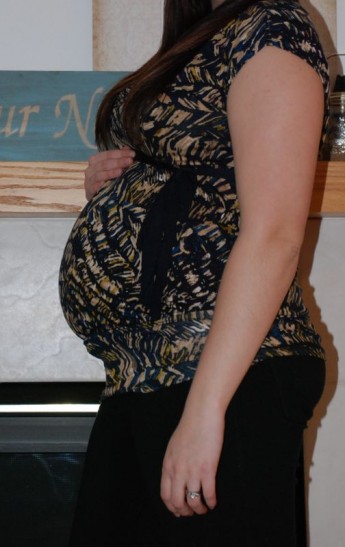 Ladies due in Winter 2011/2012- Gender updates and baby/bump pictures! :  wedding WB Crop